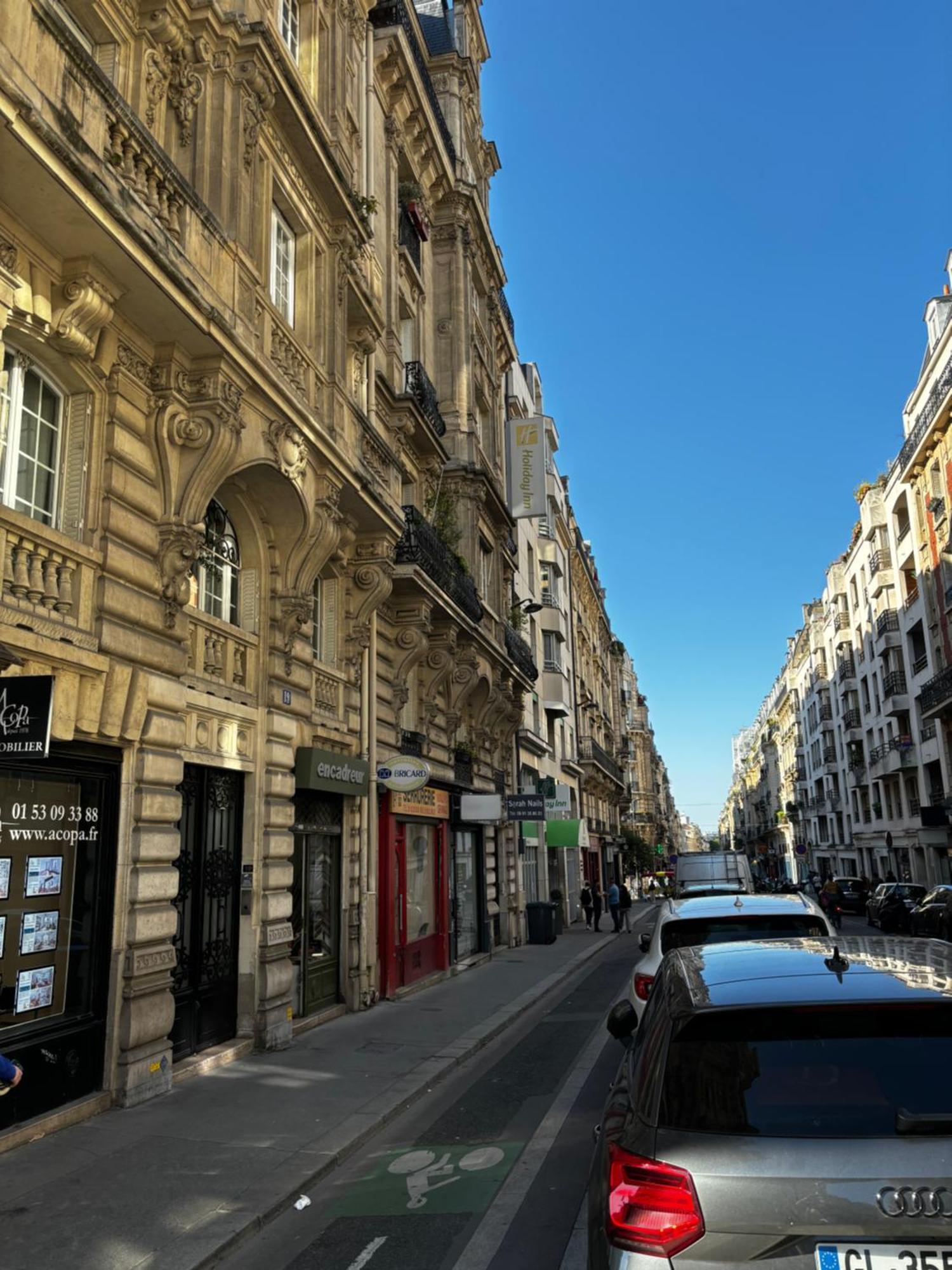 Love Wins Montmartre Paris Exterior photo